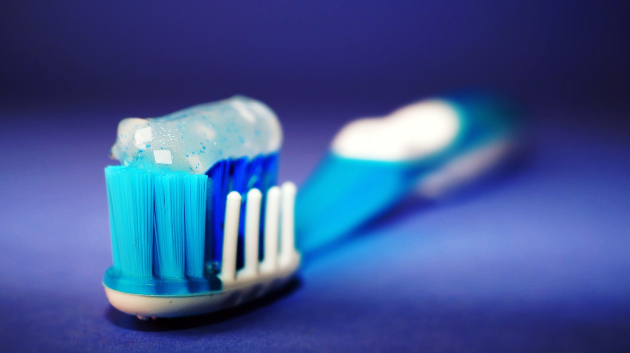 brushing advice with dental check-ups 